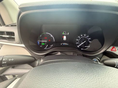 Used 2021 Toyota Sienna LE image 17