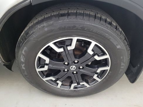 Used 2020 Nissan Pathfinder SL AWD/4WD image 31