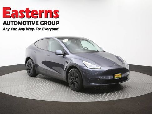 Used 2022 Tesla Model Y Long Range AWD/4WD image 44