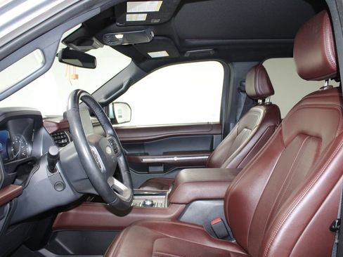 Used 2024 Ford Expedition Max Limited AWD/4WD image 19