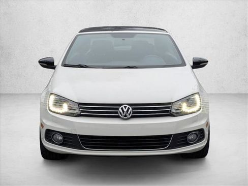 Used 2014 Volkswagen Eos Sport image 2