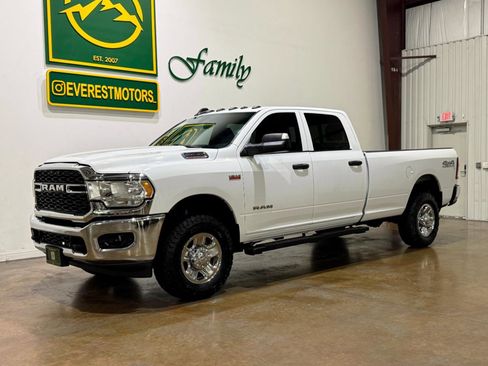 Used 2022 RAM 2500 Tradesman AWD/4WD image 3