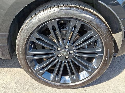 Used 2026 Land Rover Range Rover Velar Dynamic SE image 9