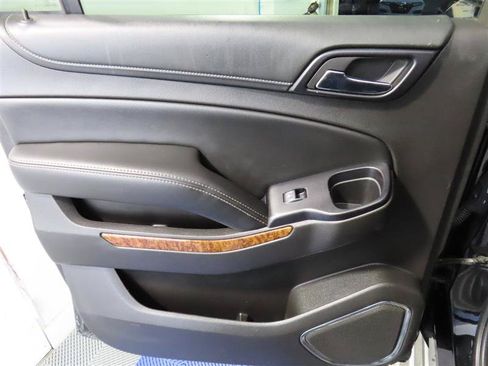 Used 2015 Chevrolet Suburban LTZ AWD/4WD image 30