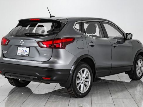 Used 2019 Nissan Rogue Sport S w/ Appearance Package image 6