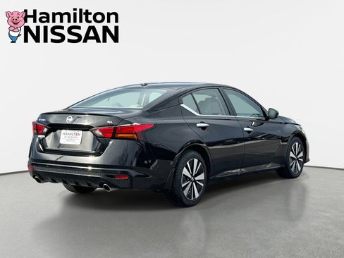 Used 2022 Nissan Altima 2.5 SL image 2