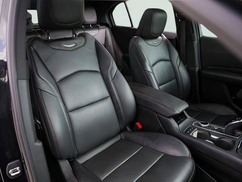 Used 2023 Cadillac XT4 Sport image 34