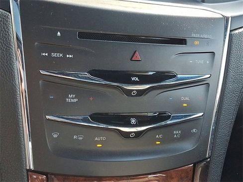 Used 2014 Lincoln MKS AWD w/ Equipment Group 201A image 16