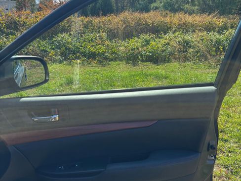 Used 2013 Subaru Outback 2.5i Limited image 26