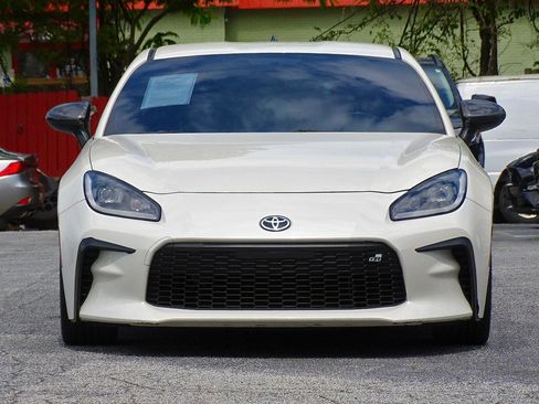 Used 2023 Toyota GR86 Premium RWD image 7