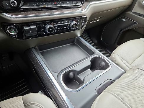 Certified 2024 Chevrolet Silverado 2500 LTZ w/ LTZ Convenience Package AWD/4WD image 25