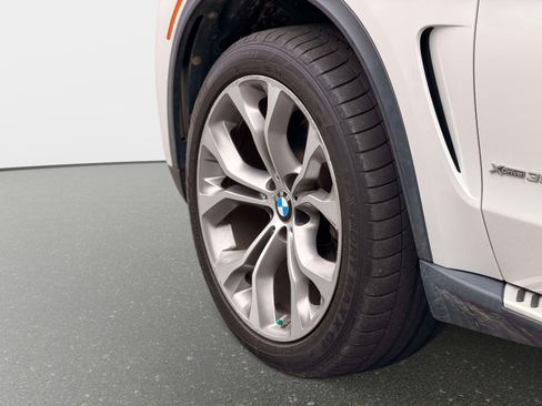 Used 2017 BMW X5 xDrive35i AWD/4WD image 11