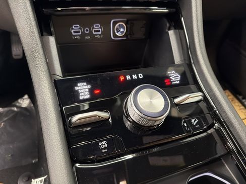 New 2025 Jeep Grand Cherokee L Summit image 25