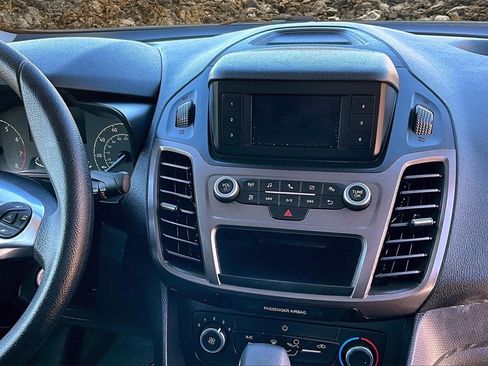 Used 2020 Ford Transit Connect XL image 6