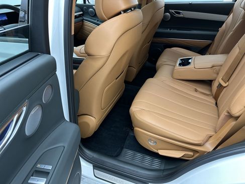 Certified 2025 Genesis GV80 2.5T Advanced image 23