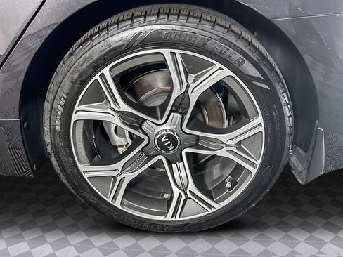 Used 2020 Kia Stinger GT-Line image 32