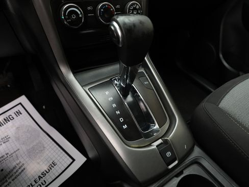 Used 2014 Chevrolet Captiva Sport LT image 17