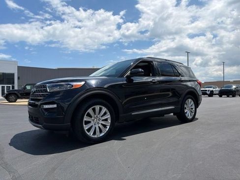 Used 2021 Ford Explorer King Ranch w/ Premium Technology Package AWD/4WD image 3