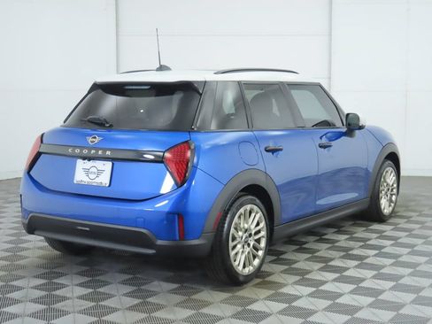 Used 2026 MINI Cooper 4-Door Hardtop FWD image 10