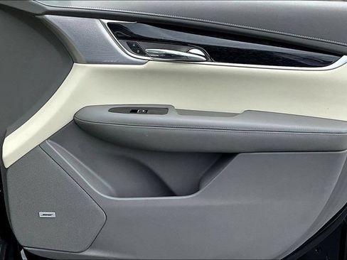 Certified 2023 Cadillac XT6 Premium Luxury w/ Technology Package AWD/4WD image 29