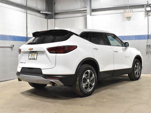 Used 2025 Chevrolet Blazer LT AWD/4WD image 28