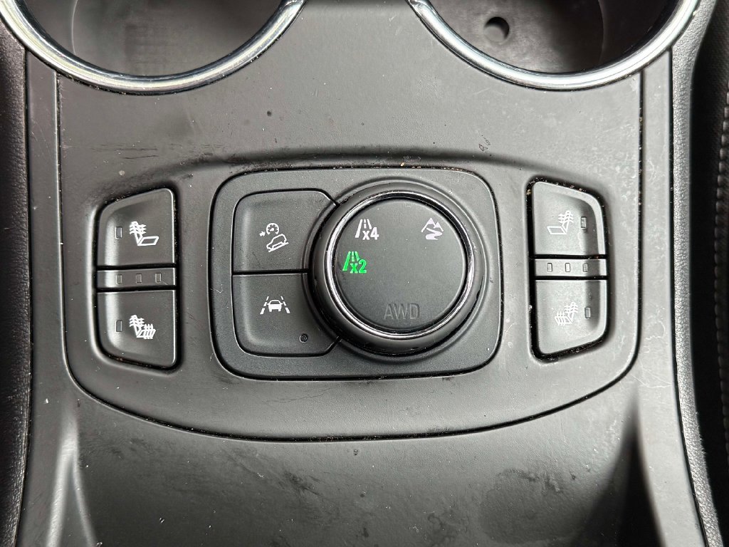 Used 2023 GMC Terrain SLT AWD/4WD image 24