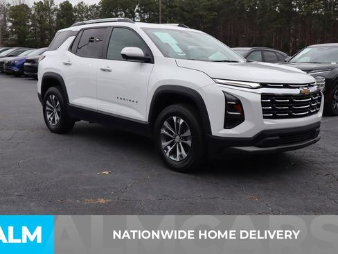 Used 2025 Chevrolet Equinox LT w/ Convenience Package II image 4