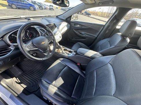 Used 2017 Chevrolet Malibu Premier w/ Premier Sun and Wheel Package image 11