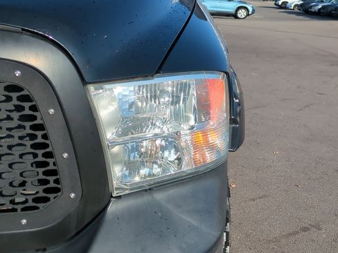 Used 2013 RAM 1500 ST w/ SXT Appearance Group image 12