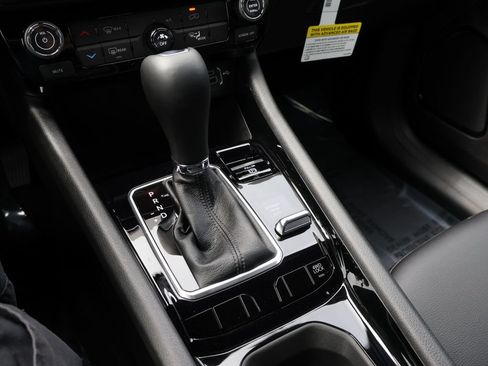 New 2026 Jeep Compass Latitude AWD/4WD image 36