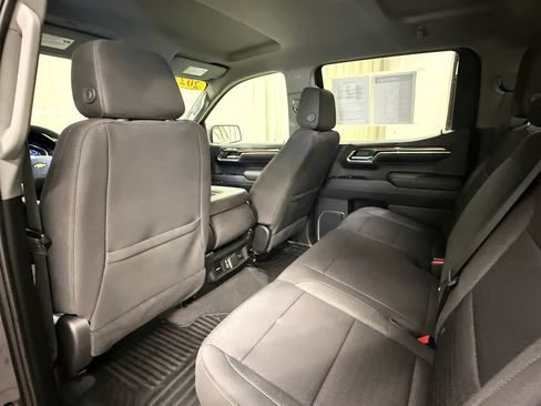 Certified 2023 Chevrolet Silverado 1500 LT AWD/4WD image 19