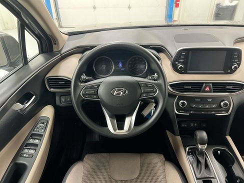 Used 2019 Hyundai Santa Fe SE FWD image 11