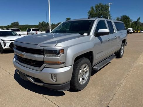 Used 2017 Chevrolet Silverado 1500 LT w/ All Star Edition AWD/4WD image 7