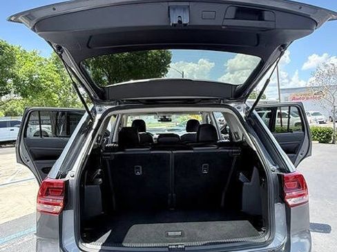 Used 2018 Volkswagen Atlas SE FWD image 17