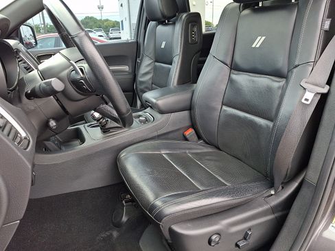 Used 2019 Dodge Durango R/T w/ Blacktop Package AWD/4WD image 16