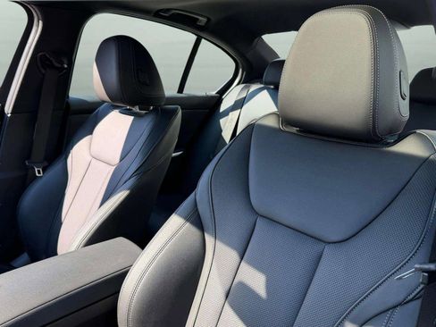 Used 2024 BMW 330i Sedan image 26