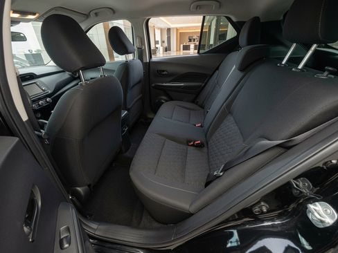 Used 2021 Nissan Kicks S FWD image 4