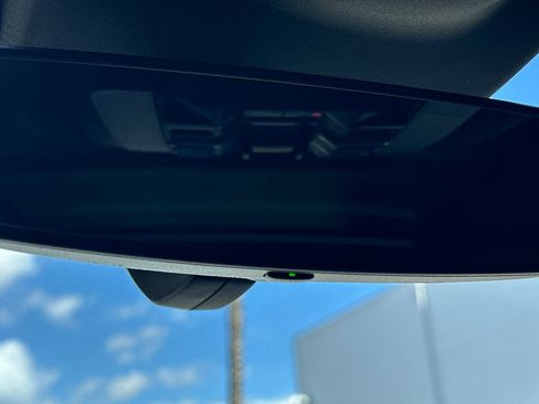 New 2026 Porsche Macan AWD/4WD image 21