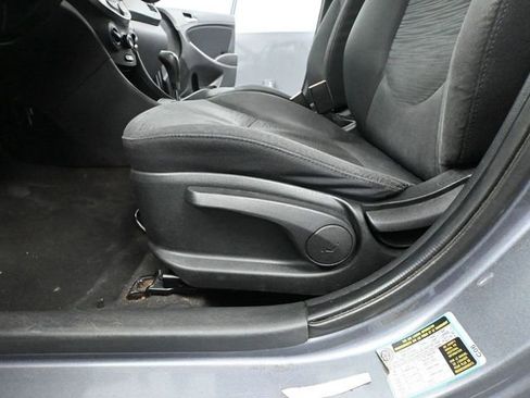 Used 2017 Hyundai Accent SE image 19