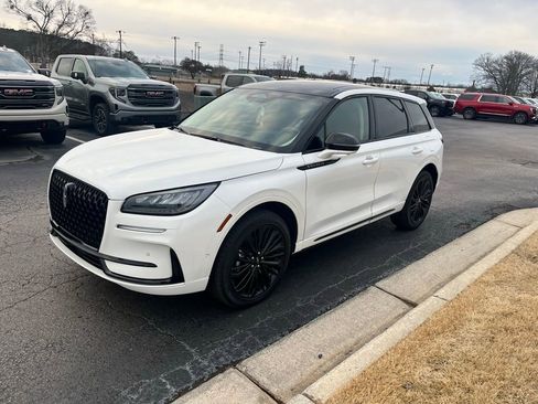 Used 2024 Lincoln Corsair FWD w/ Equipment Group 102A image 1