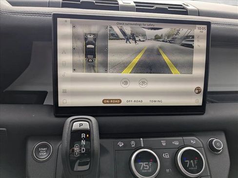 Used 2025 Land Rover Defender 110 S image 19