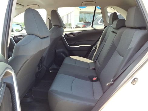 Used 2024 Toyota RAV4 XLE FWD image 6