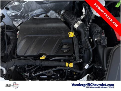 Used 2025 Chevrolet Trax LT w/ Driver Confidence Package FWD image 28