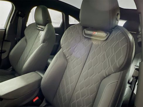 Used 2025 Audi S6 e-tron Premium Plus w/ Premium Plus image 10