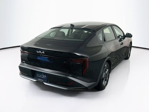Used 2025 Kia K4 FWD image 9