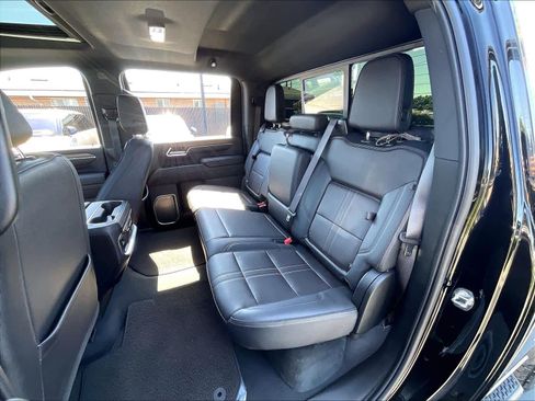 Used 2024 Chevrolet Silverado 3500 High Country w/ High Country Premium Package AWD/4WD image 29