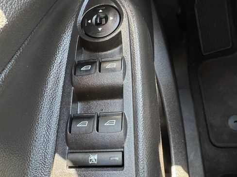 Used 2015 Ford Escape S FWD image 15