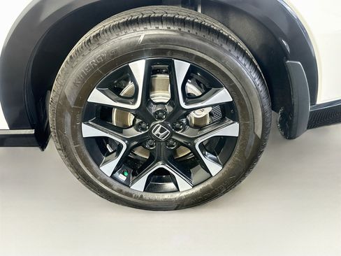 Used 2026 Honda HR-V EX-L image 11