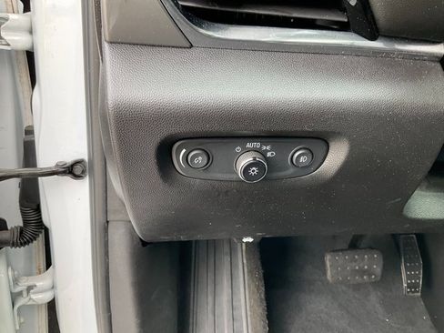 Used 2021 Chevrolet Traverse RS image 10