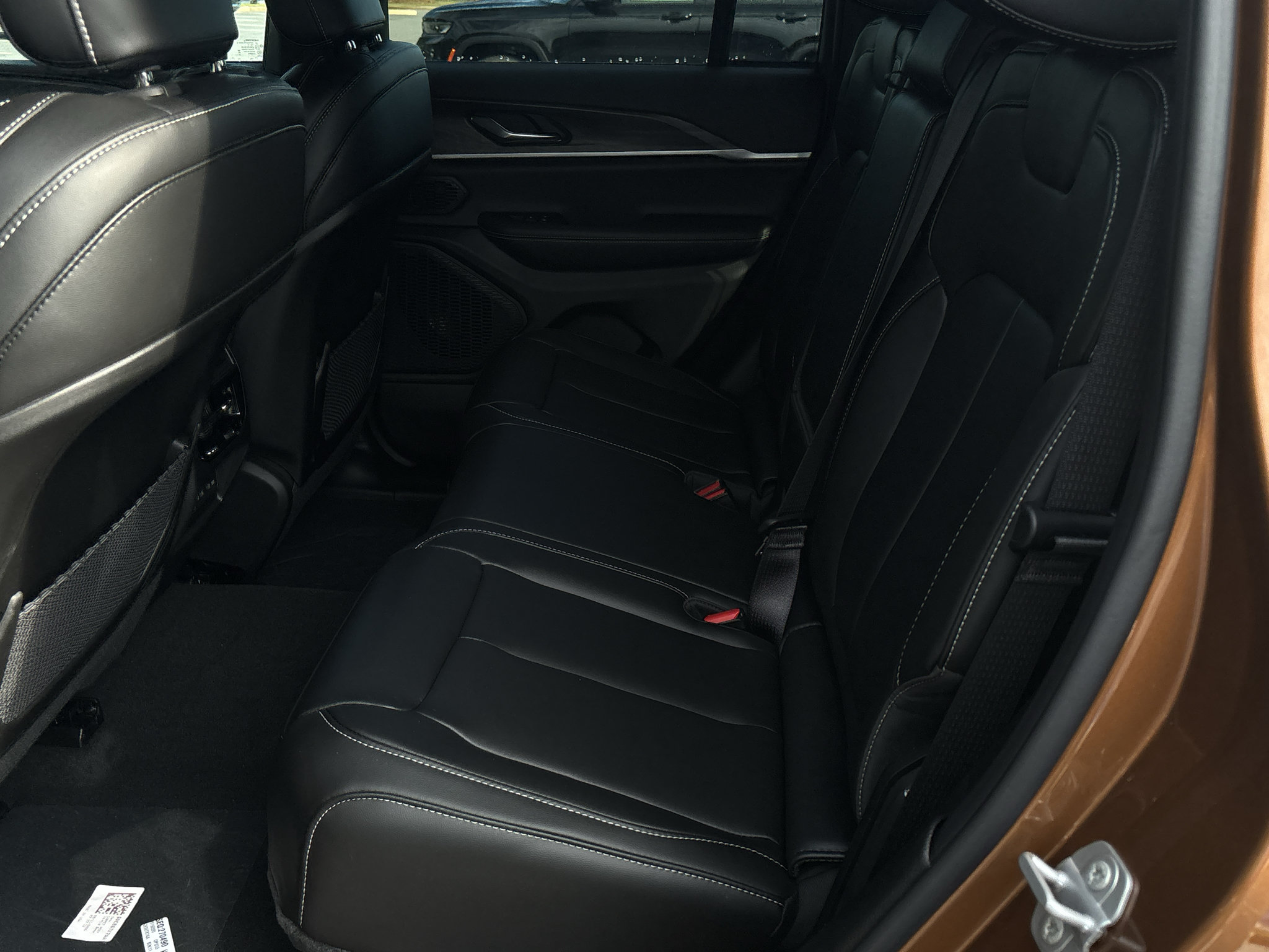 New 2027 Jeep Grand Cherokee Limited w/ Limited Altitude Package RWD image 22